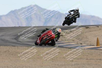 media/Nov-16-2025-Race Pace (Sun) [[8c5fa54630]]/Non Verified Riders (1st 20 Minutes)/6-Turn 12 (2pm)/